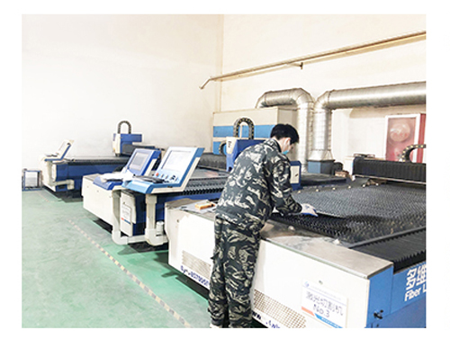 鈑金加工中采用激光切割的優勢有哪些?